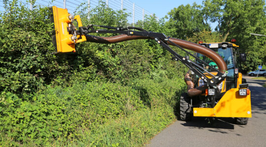 taille haie pour tracteur